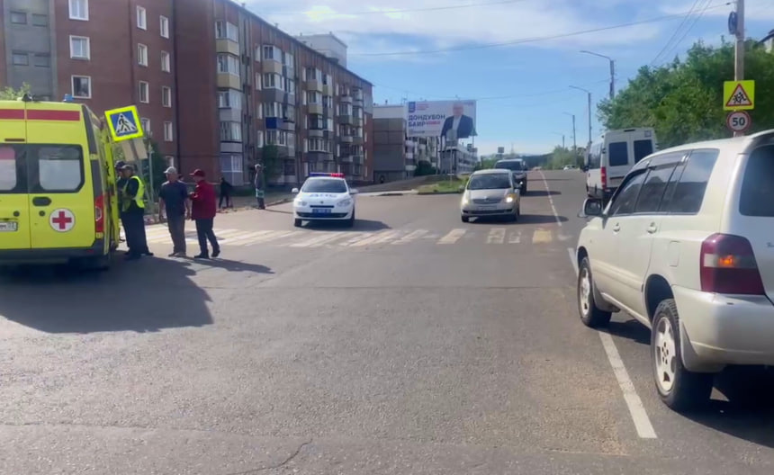 Фото В Улан-Удэ по улице Гагарина сбили юного велосипедиста