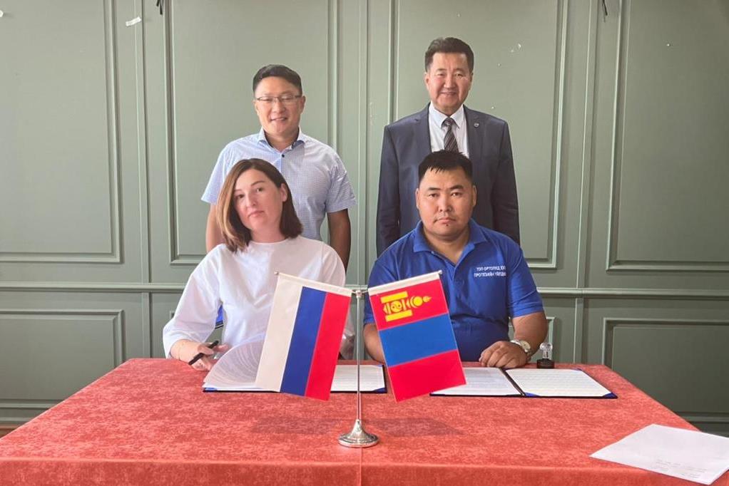 Фото Медицинские компании Бурятии заключили контракты с монгольскими компаниями