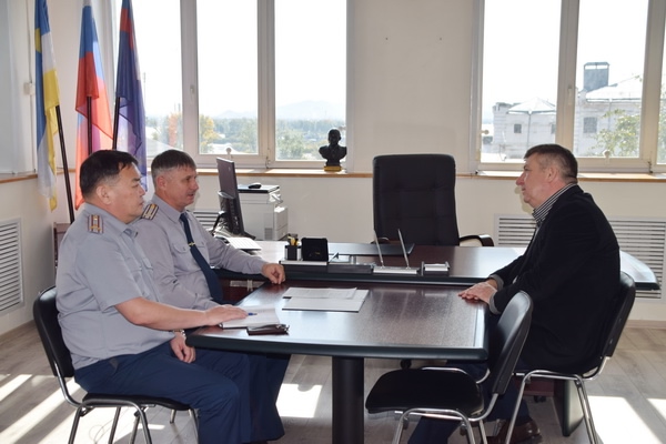 Фото Врио начальника УФСИН Бурятии встретился с председателем регионального ОНК