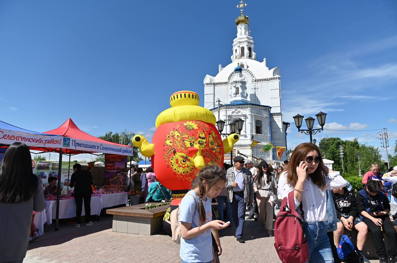 Фото В Улан-Удэ полным ходом идет туристская выставка Baikal Travel Mart 2022 (ФОТО)