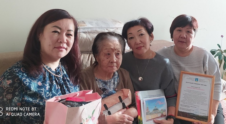 Фото В районе Бурятии долгожительница отметила 101-й день рождения