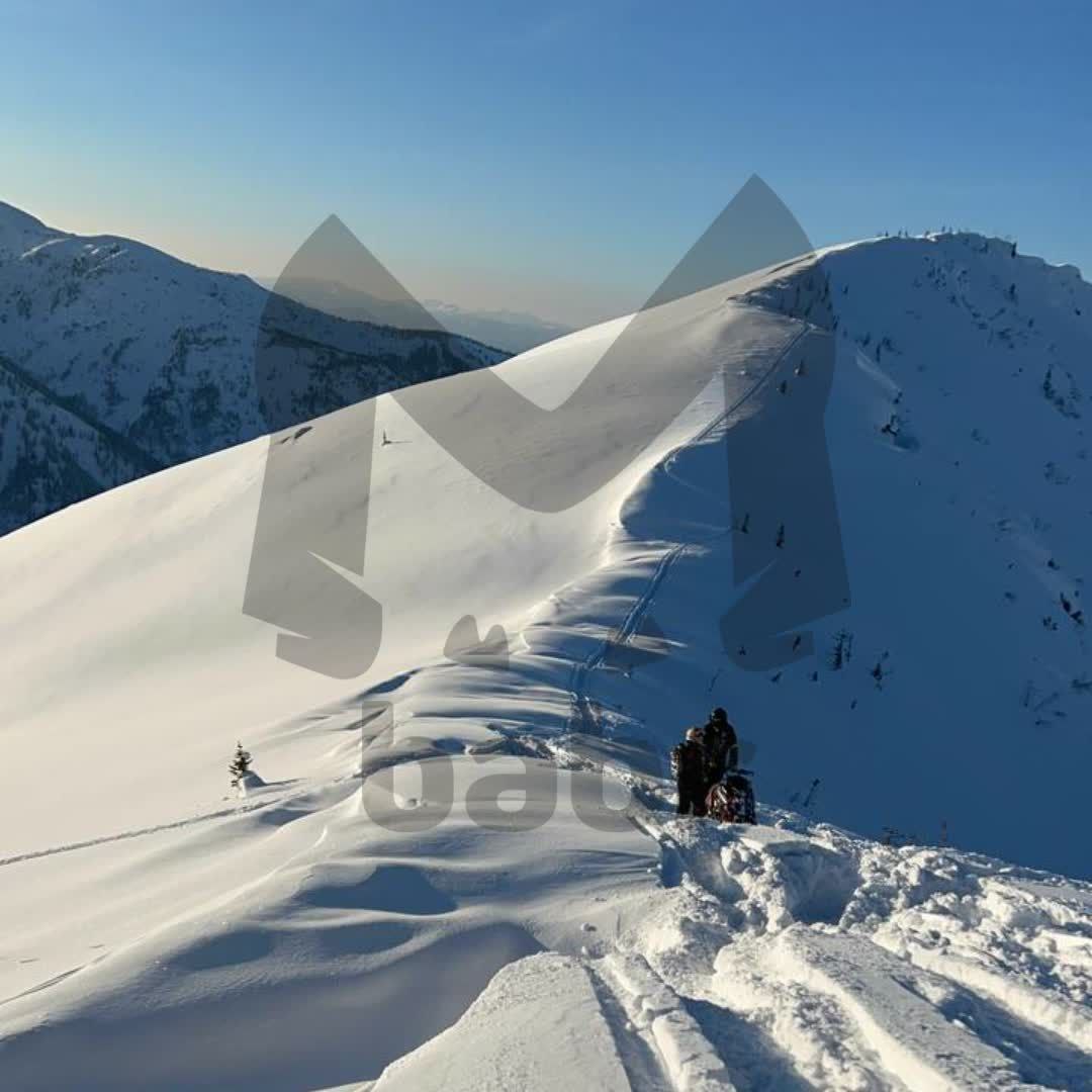 Фото Попавший в лавину в Бурятии ангарский бизнесмен обвинил в беде свой снегоход