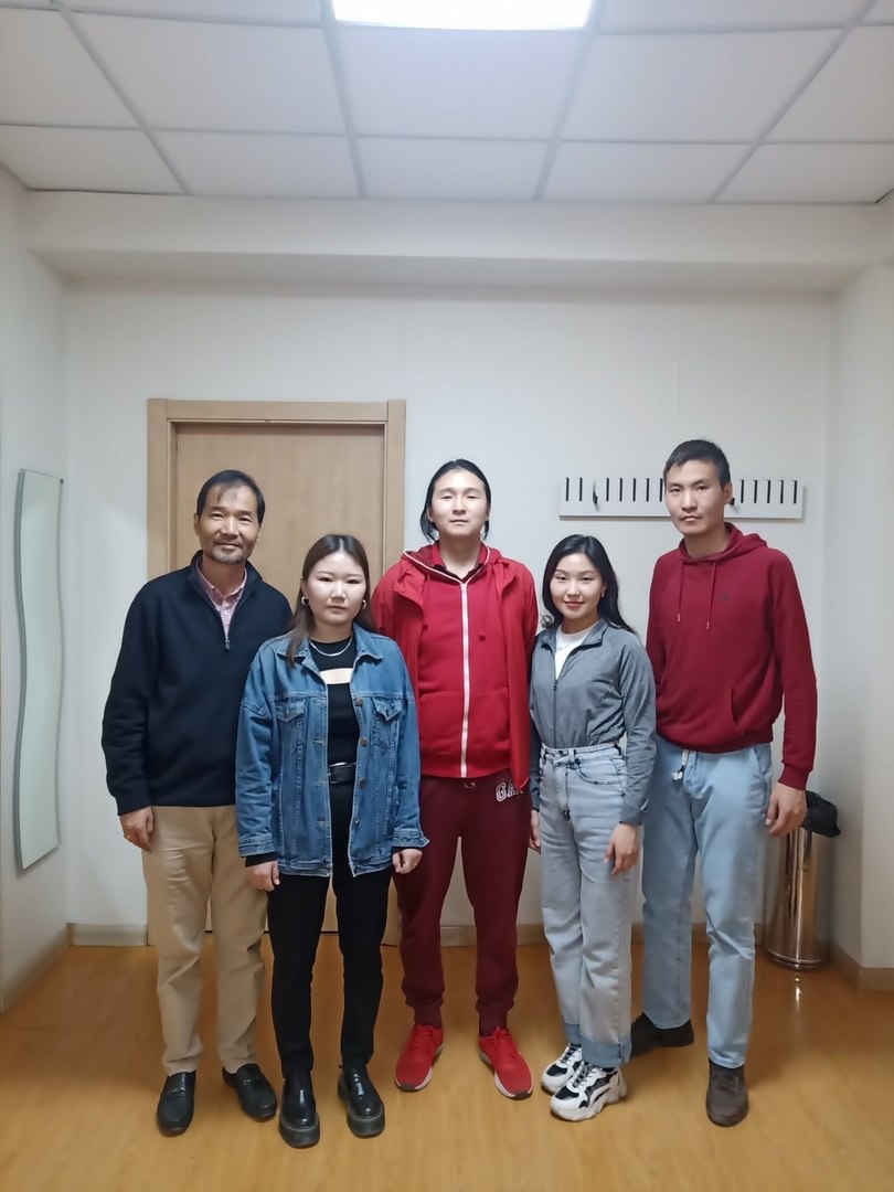 Фото Ректор Монгольской консерватории встретился со студентами из Бурятии