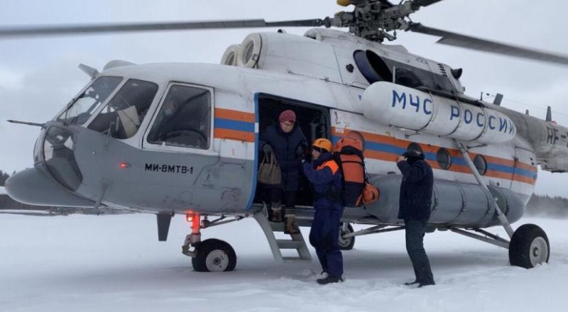 Фото Спасатели Бурятии применили авиацию для спасения женщины (ФОТО)