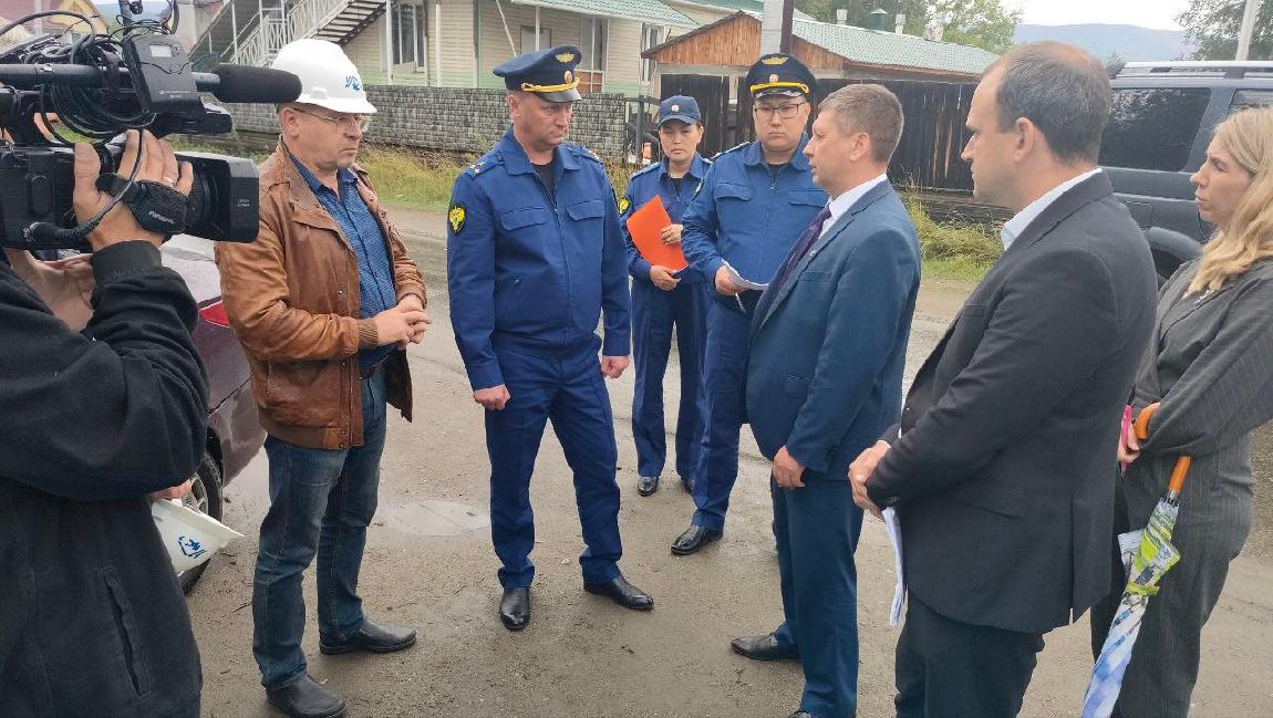 Фото И.о. прокурора Бурятии посетил Северобайкальск