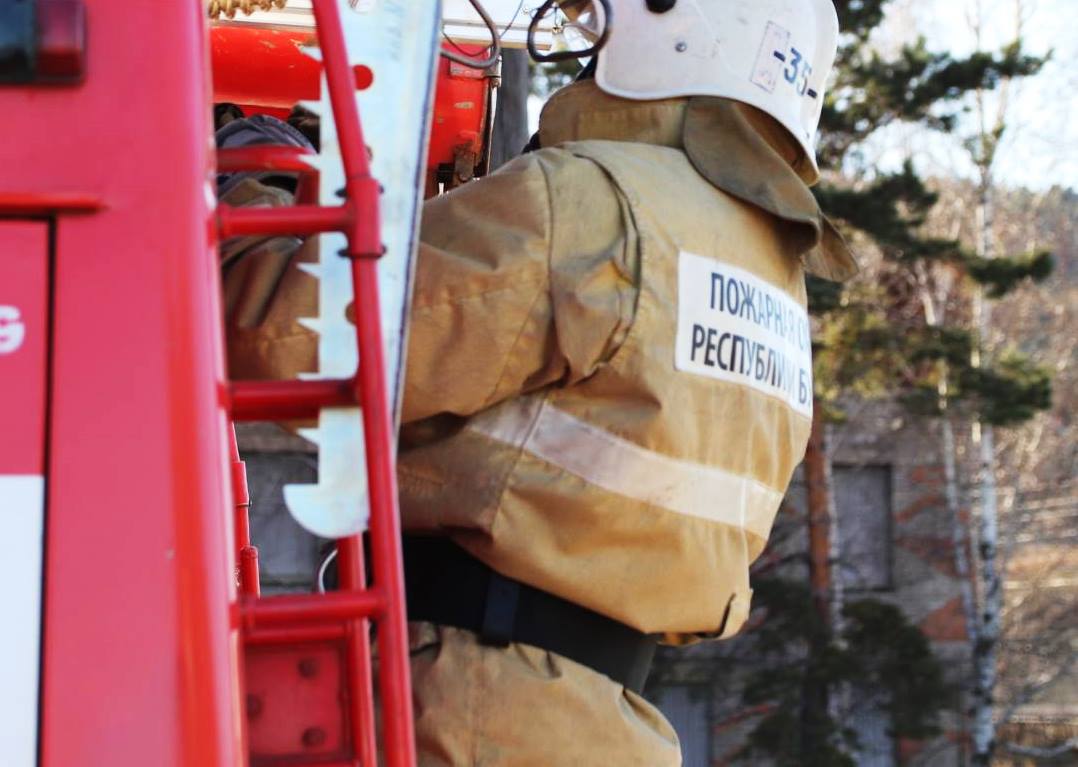 Фото В Бурятии при пожаре пострадал ребенок