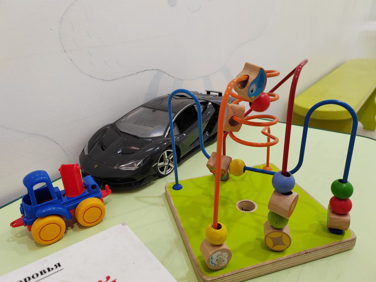 Фото В игровом центре Улан-Удэ ребенок пострадал на карусели 