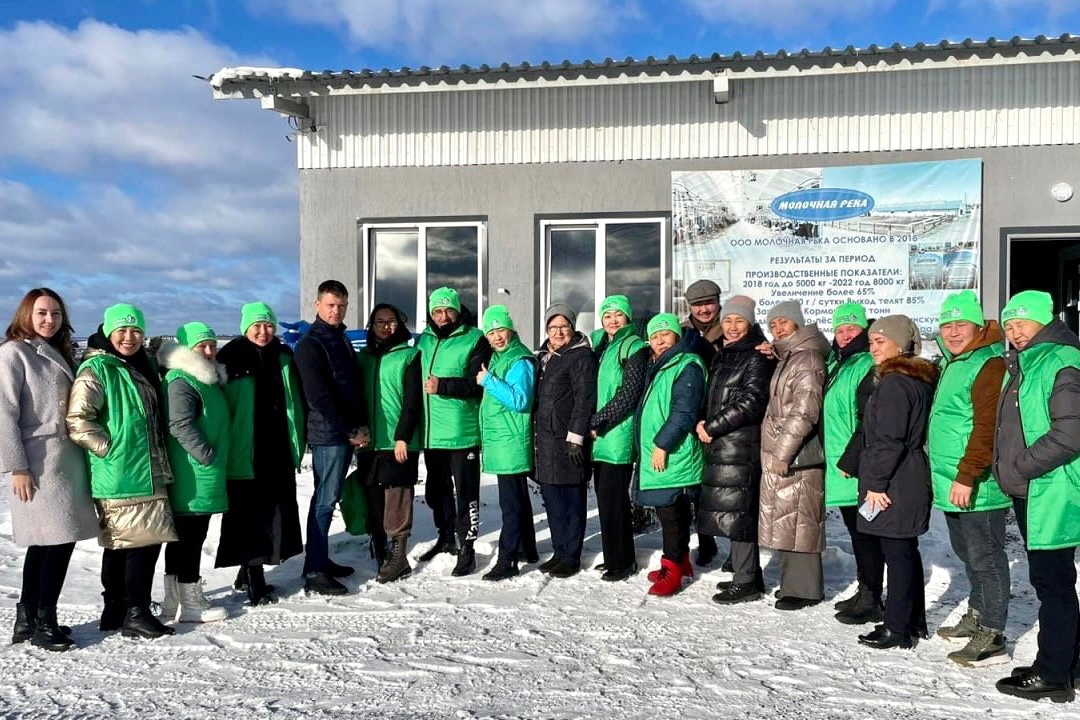 Фото Аграрии Бурятии посетили роботизированную ферму в Иркутской области