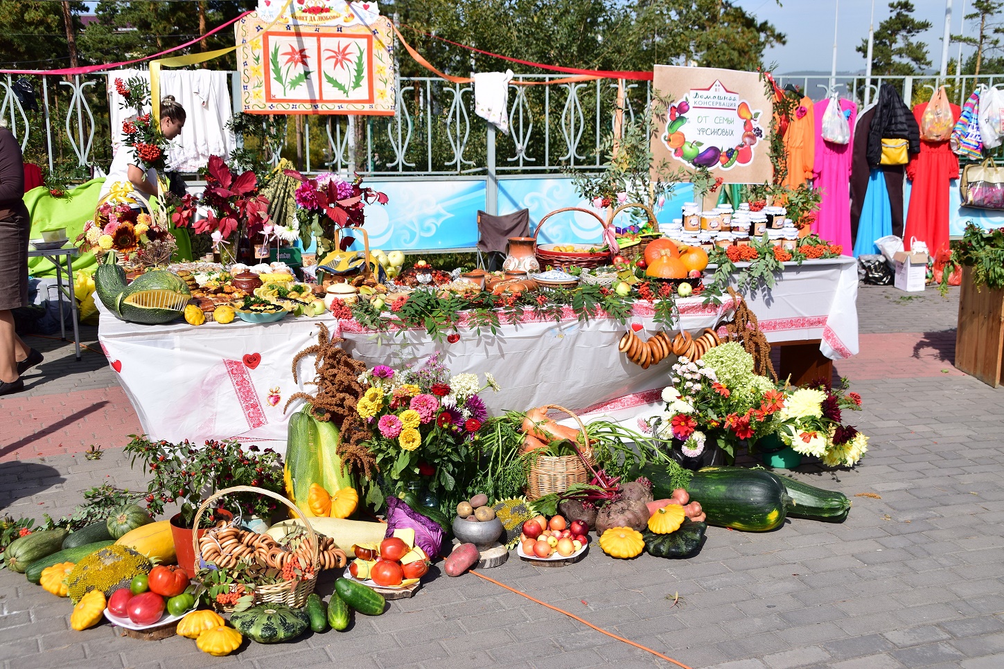 Фото Сотрудники УФСИН Бурятии приняли участие в выставке «Дары осени - 2023»