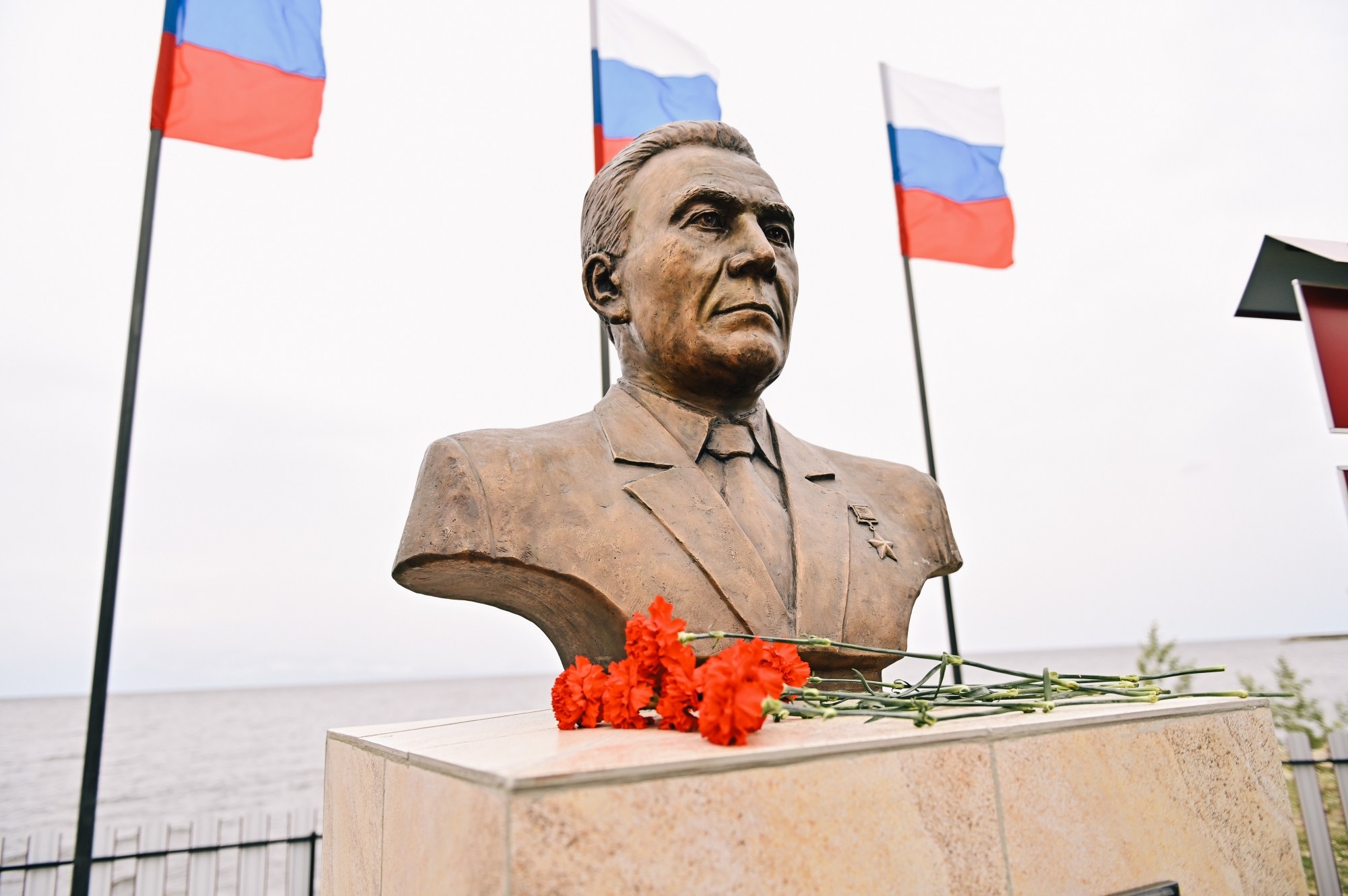 Фото В Бурятии открыли памятник Герою Советского Союза Александру Тюрюмину
