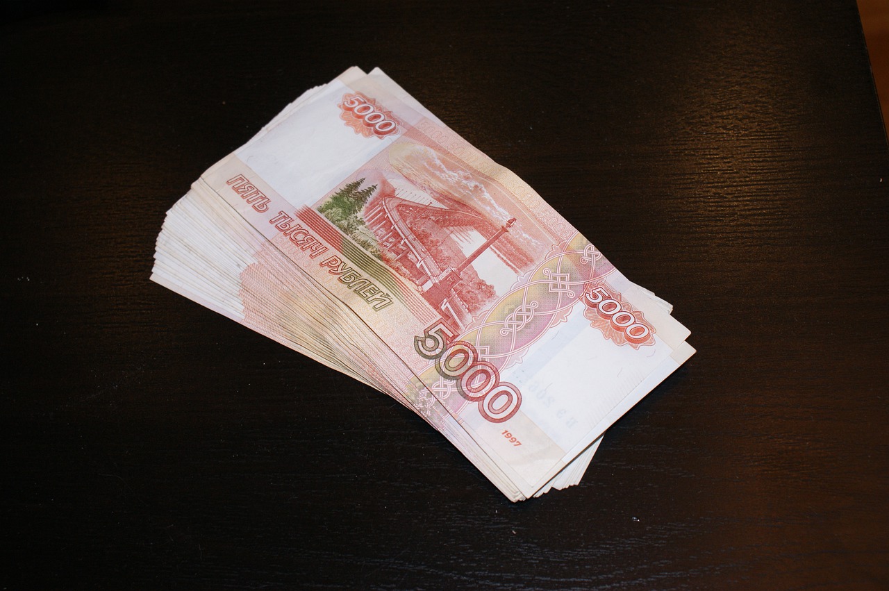 Фото Директор строительной фирмы в Улан-Удэ перевел мошенникам более миллиона рублей