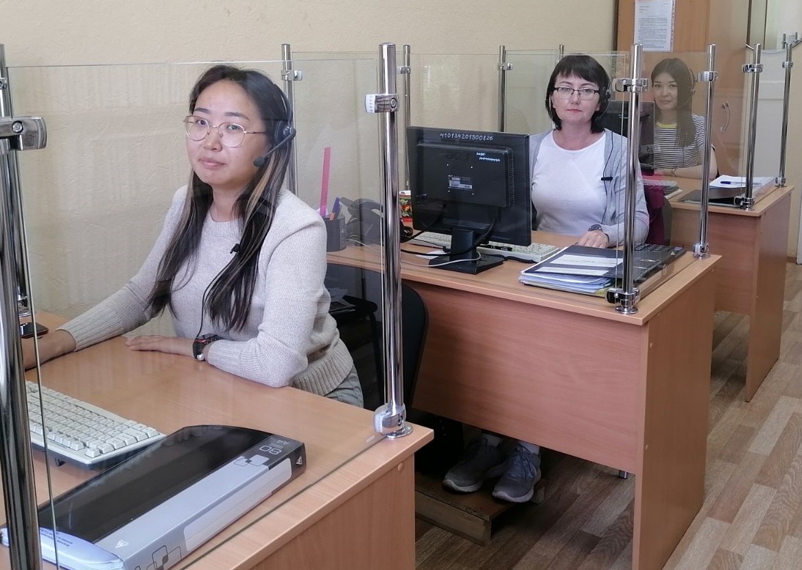 Фото Жители Бурятии стали чаще обращаться в call-центр Управления социальной защиты