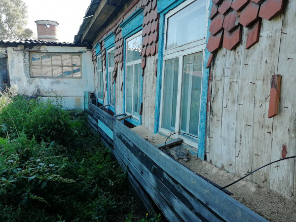 Фото ОНФ требует разобраться с аварийным домом в Прибайкалье