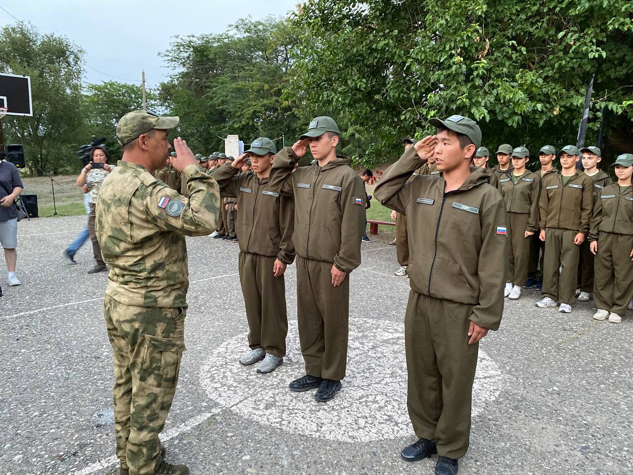 Фото Бурятия попала в число лидеров всероссийской патриотической акции «Служу Отечеству»