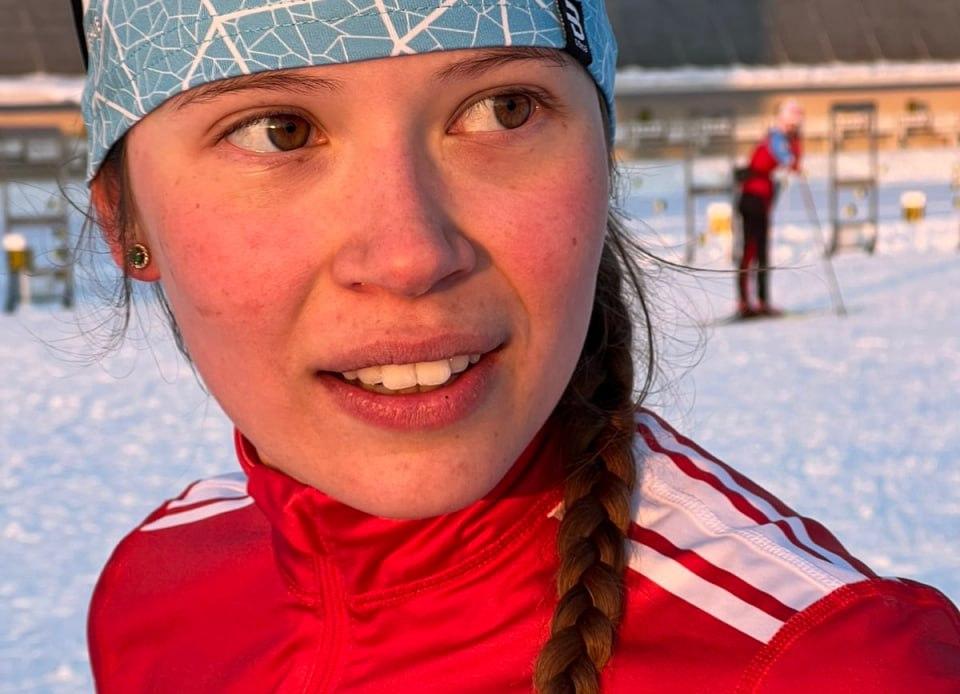 Фото Школьница из Бурятии завоевала бронзу первенства ДФО по лыжным гонкам
