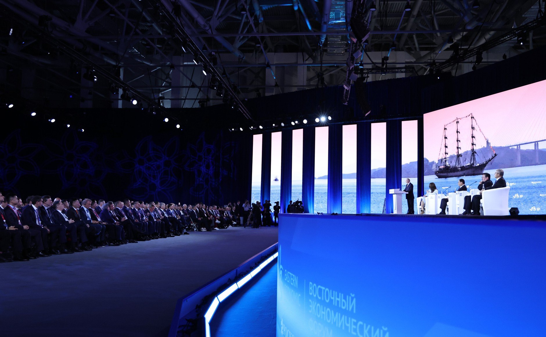 Фото Владимир Путин утвердил поручения по итогам Восточного экономического форума