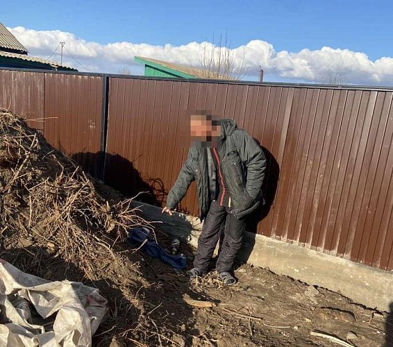 Фото Житель Бурятии зверски убил бездомного, чтобы уединиться с женщиной