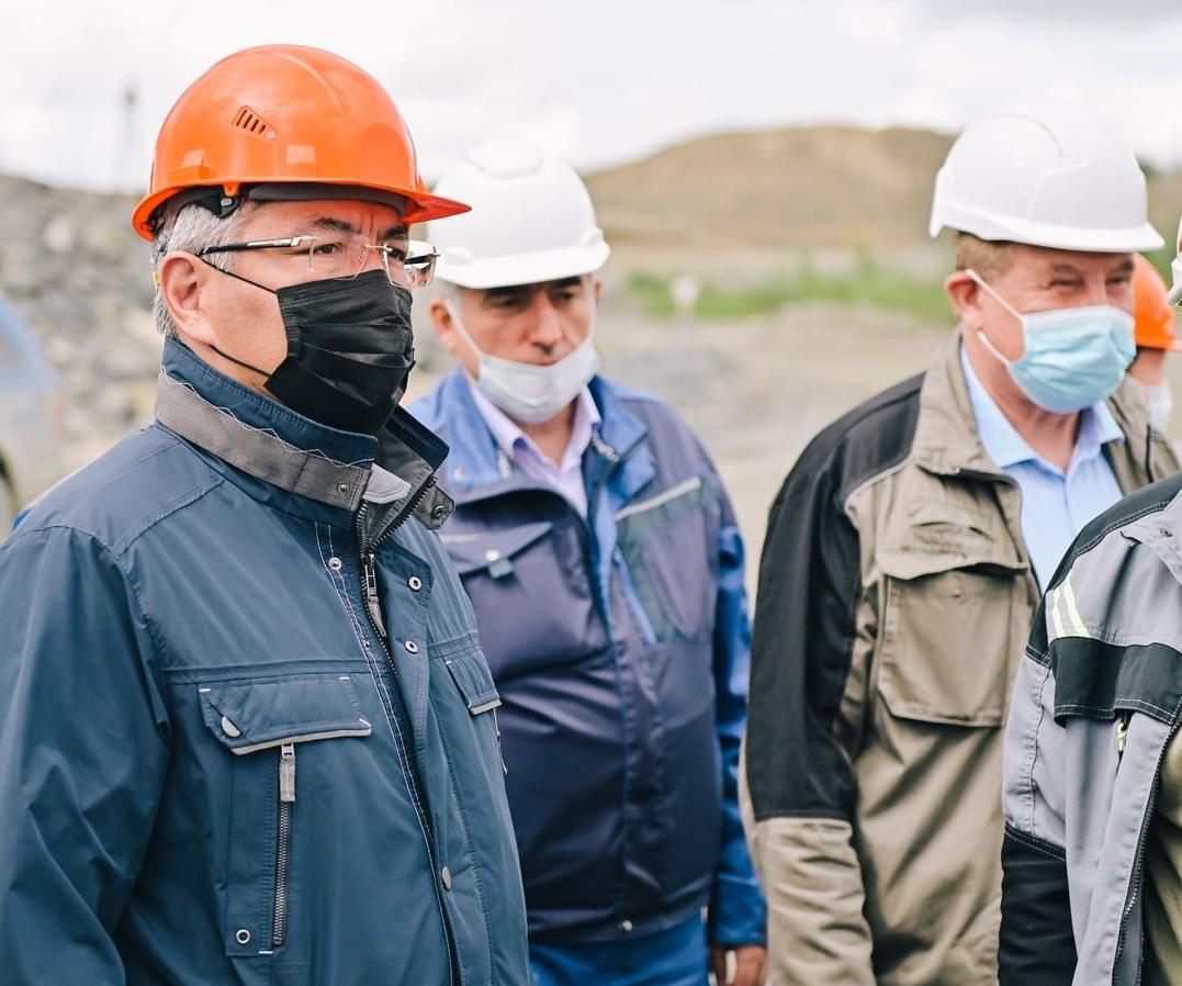 Фото Глава Бурятии рассказал, какая зарплата у работников золоторудного месторождения «Троицкое» (ФОТО)