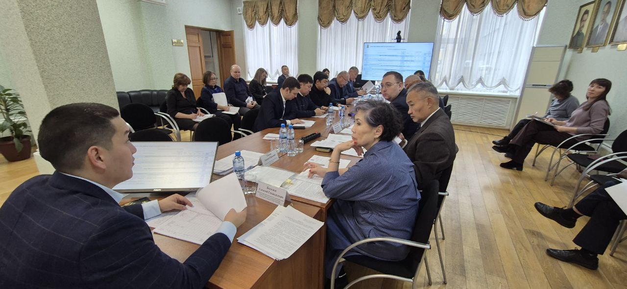 Фото Депутаты Улан-Удэнского горсовета обсудили вопросы расселения аварийного жилья