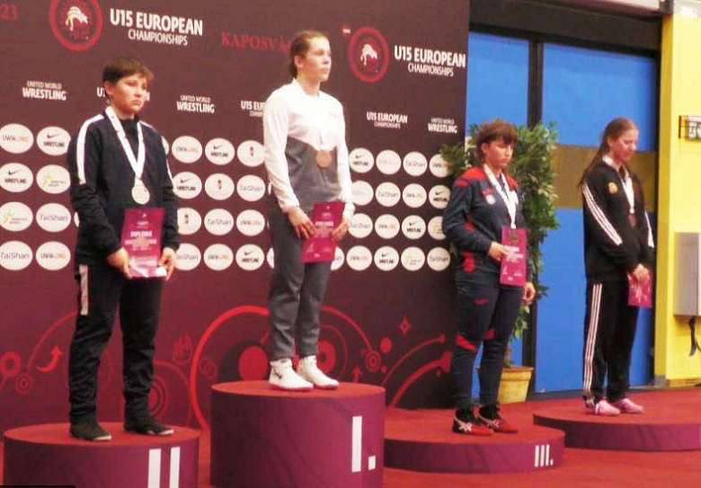 Фото Спортсменка из Бурятии завоевала серебро первенства Европы по спортивной борьбе