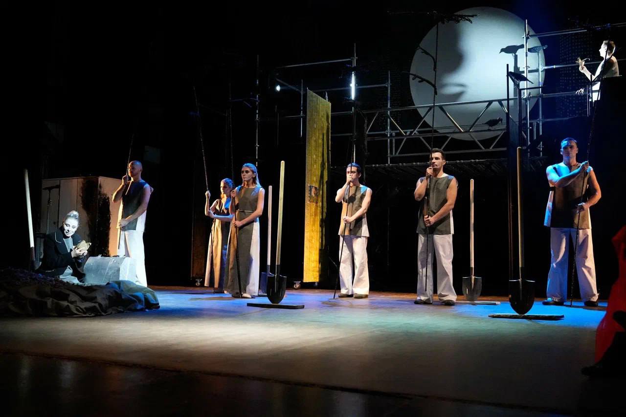 Фото Донецкий молодежный театр впервые выступит в Улан-Удэ