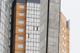 Фото В Улан-Удэ с седьмого этажа сорвался мужчина