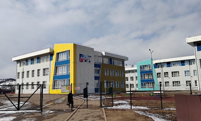 Фото Школы Бурятии строились с превышением нормативов площади на одного ученика  