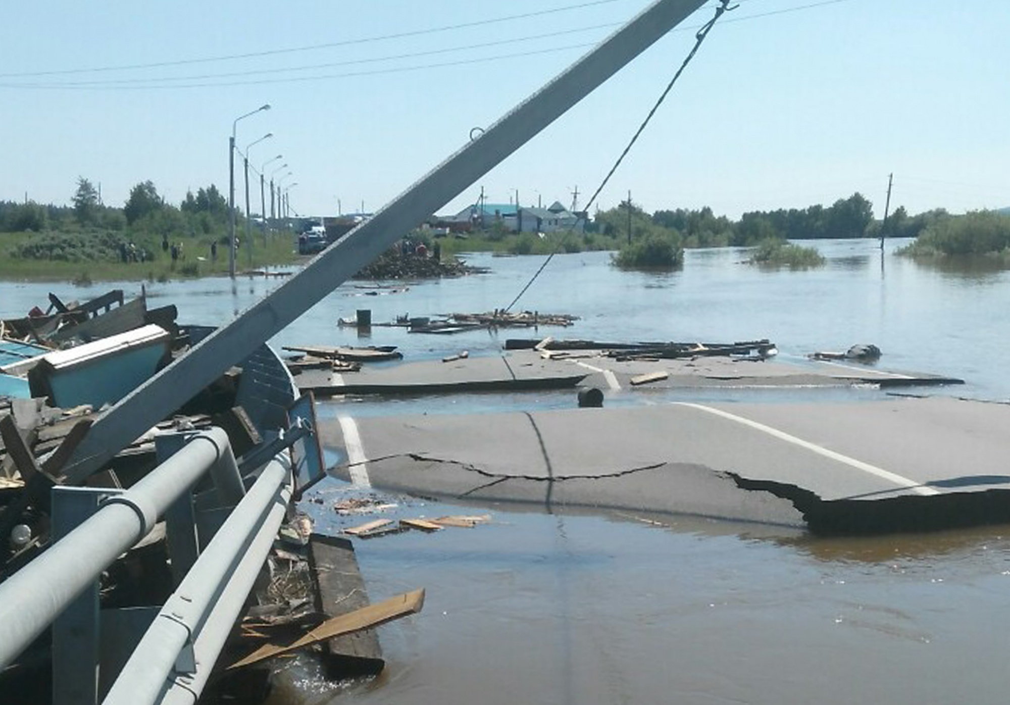 Фото Из-за паводков закрыта федеральная трасса в Иркутской области
