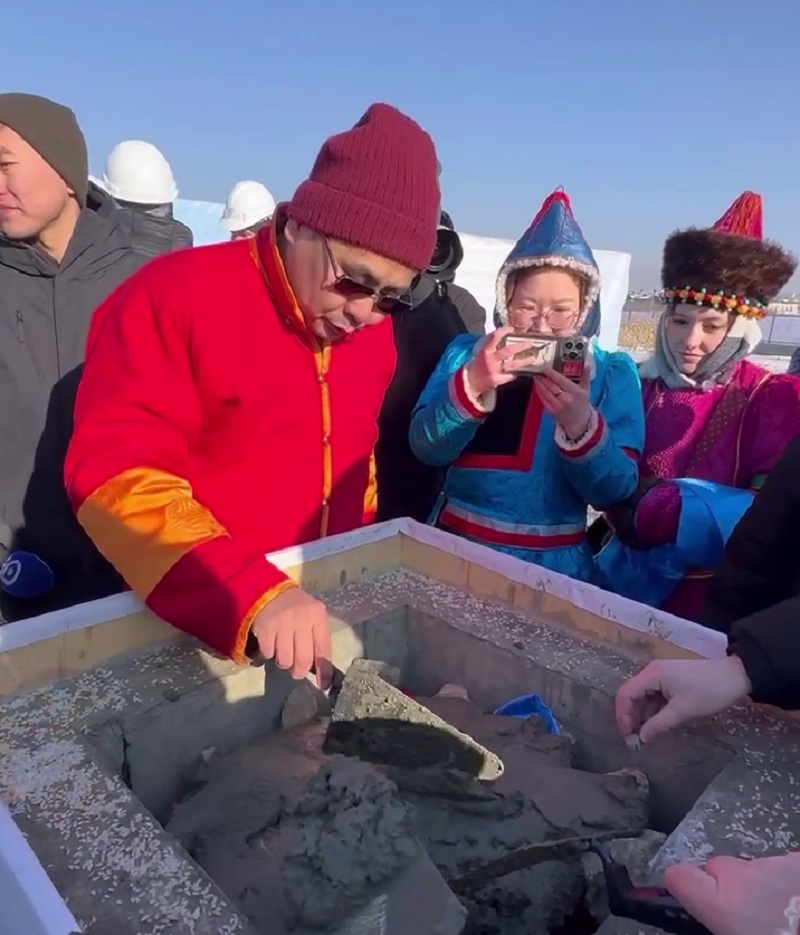 Фото В Улан-Удэ заложили первый камень будущего Национального музея Бурятии