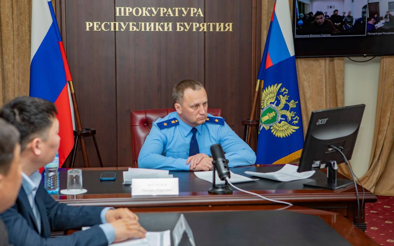 Фото Главный прокурор Бурятии выслушал жителей Кяхтинского района