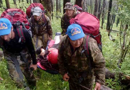 Фото В Бурятии эвакуировали туристку, сломавшую ногу в горах