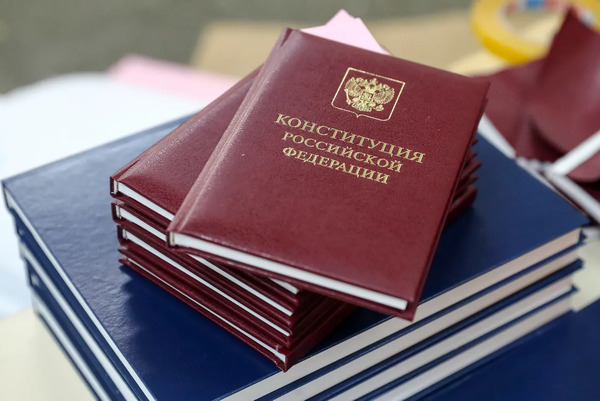 Фото В Бурятии досрочно проголосовать по поправкам в Конституцию России можно будет с 8.00 до 20.00