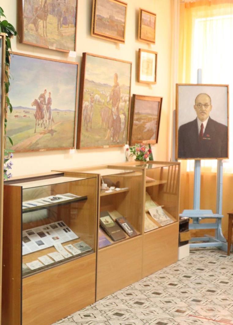 Фото В районе Бурятии откроется выставка к 130-летию со дня рождения Цыренжапа Сампилова