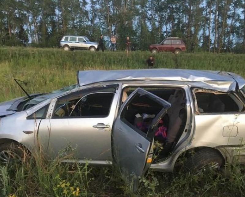 Фото В Бурятии нетрезвый водитель «Тойоты» опрокинул машину в кювет и получил множество травм