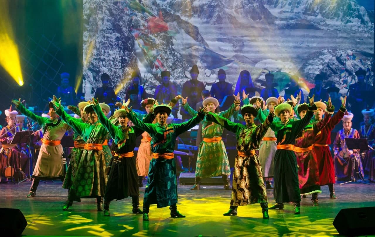 Фото Театр «Байкал» представит танцы хоринских и эхиритских бурят