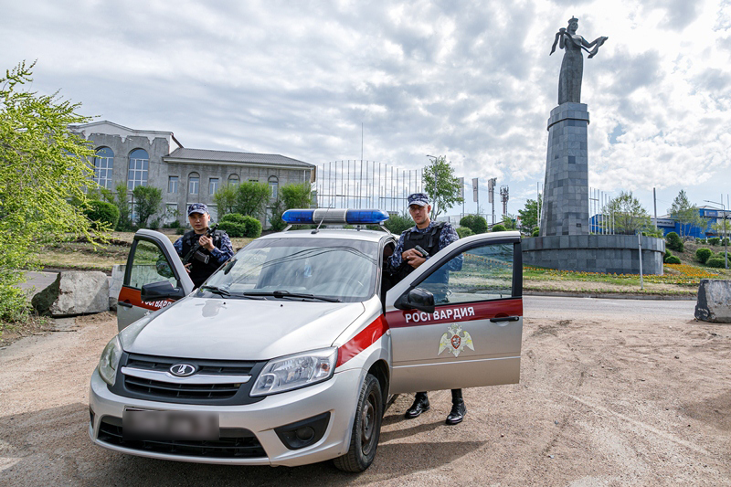 Фото Вневедомственной охране Росгвардии исполнилось 72 года