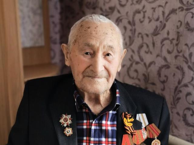 Фото Житель Бурятии Филимон Белоплотов отметит в этом году 98 –летний юбилей 