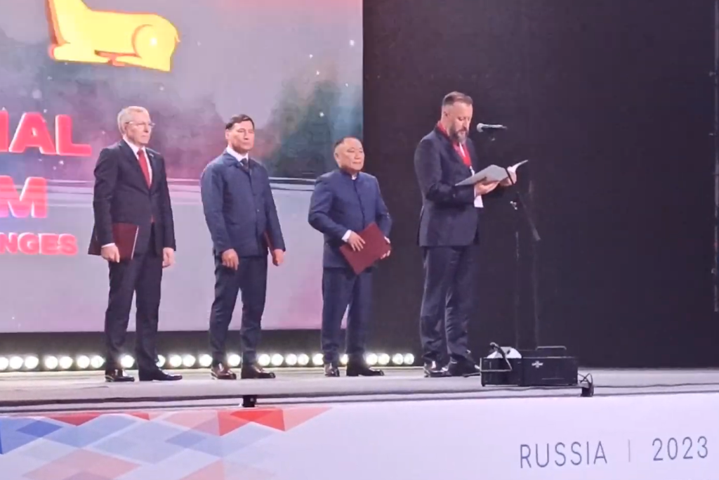 Фото Владимир Путин приветствовал участников Международного буддийского форума, проходящего в Бурятии