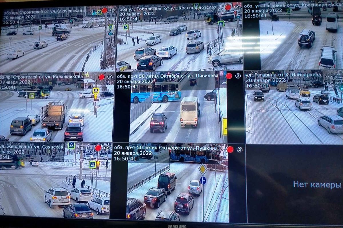 Фото На дорогах Улан-Удэ установили ещё 8 камер 