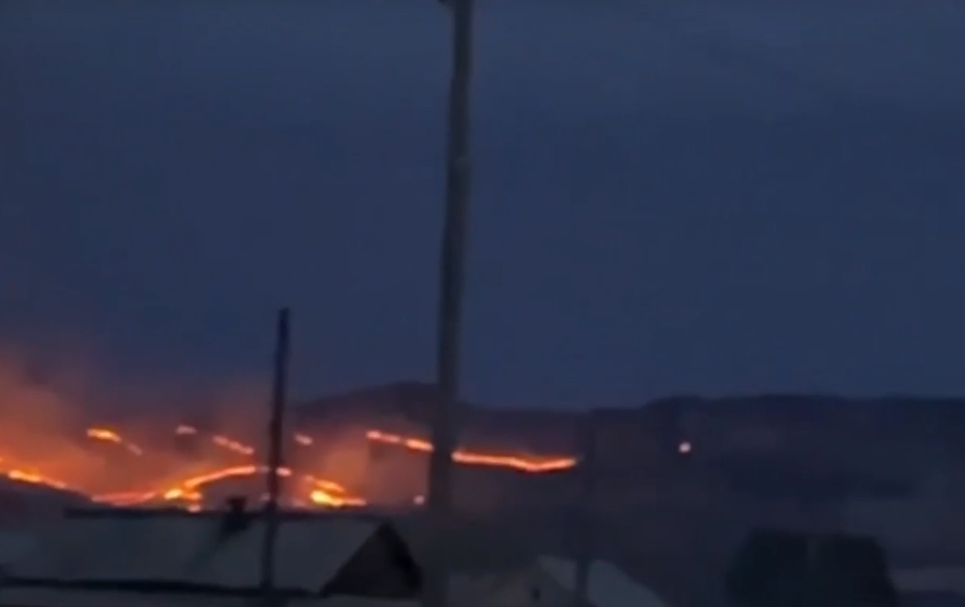 Фото Пожар в Иволгинском районе Бурятии вызвал негодование у пользователей соцсетей