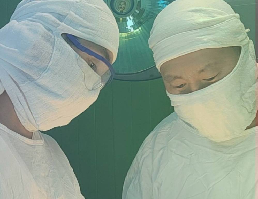 Фото Хирурги республиканской больницы Бурятии освоили новую методику лечения грыж