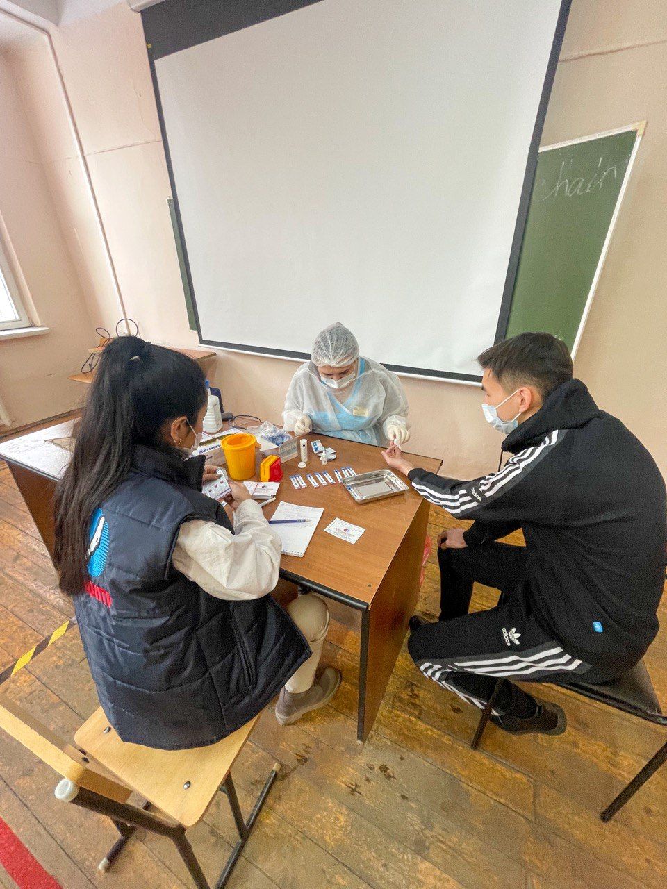 Фото Жители Бурятии смогут бесплатно и быстро пройти тест на ВИЧ в центре Улан-Удэ