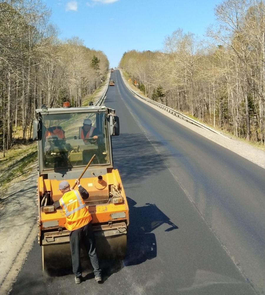 Фото В 2025 году Бурятия отремонтирует 16 участков дорог в подшефном округе ДНР
