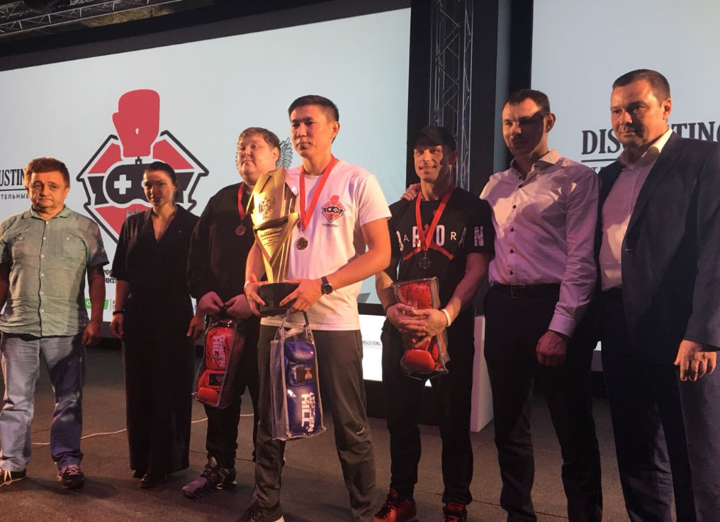 Фото Киберспортсмен из Бурятии стал чемпионом первого в России турнира по интерактивному боксу