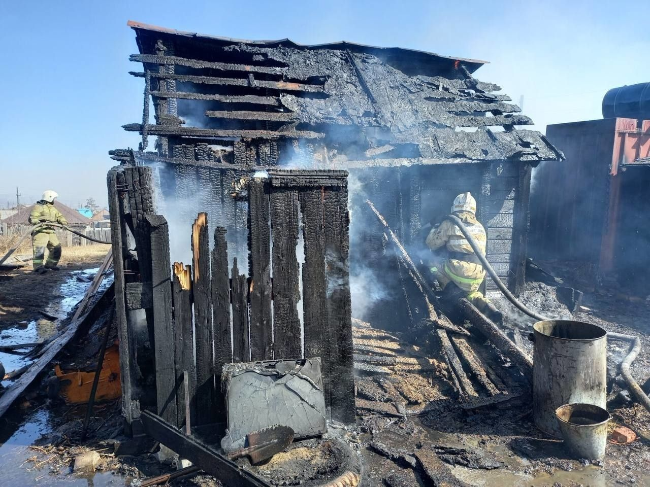 Фото В селе Бурятии из-за холодильника произошел пожар в доме