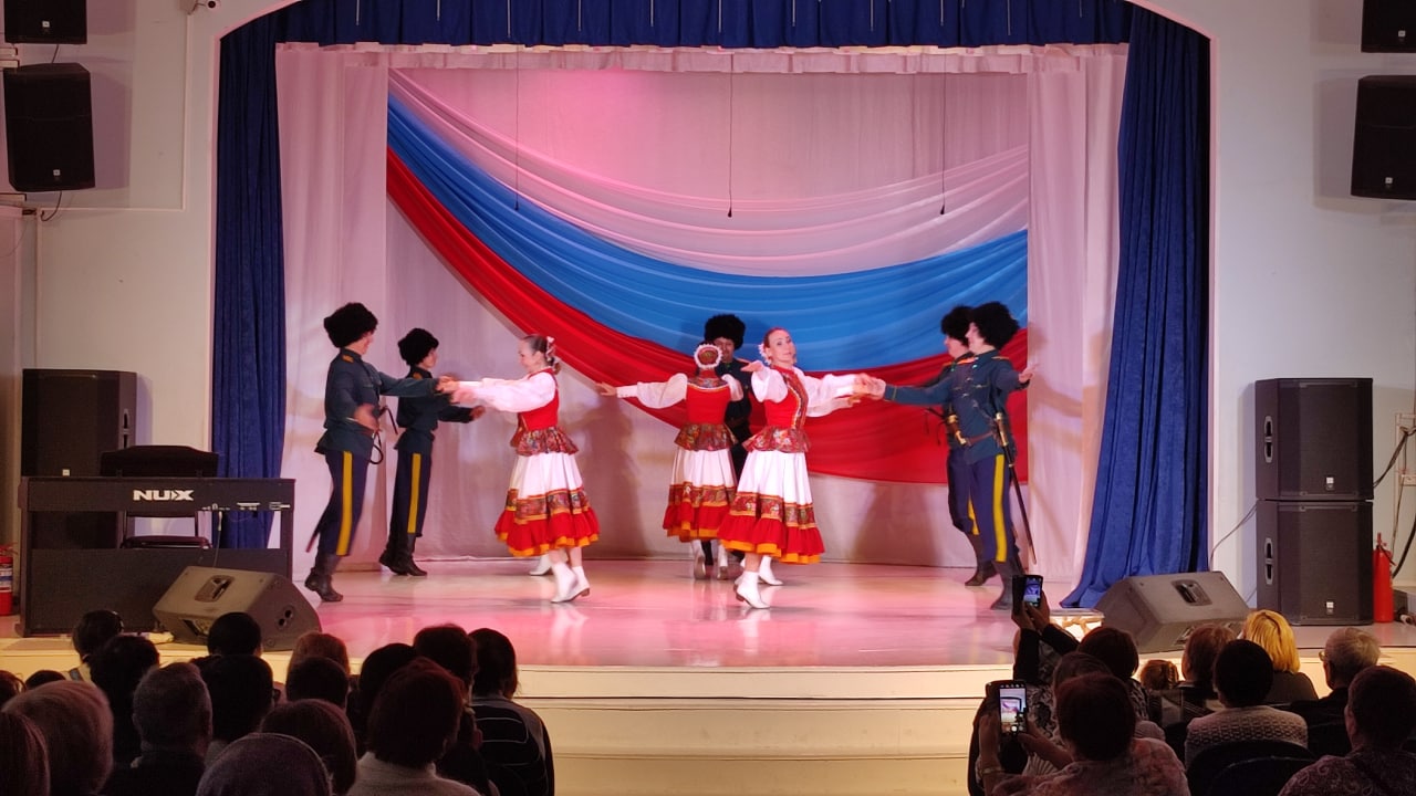 Фото На концерте в Улан-Удэ собрали более 100 тыс. рублей для поддержки участников СВО