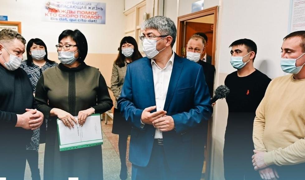 Фото В Улан-Удэ станция скорой медпомощи получит 10 новых автомобилей