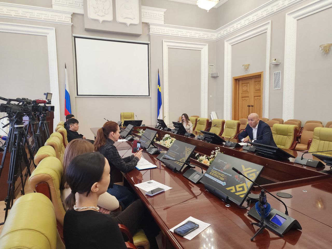 Фото Бурятия готовится к «Тотальному диктанту»