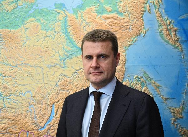 Фото В Бурятию прибыл министр РФ по развитию Дальнего Востока и Арктики