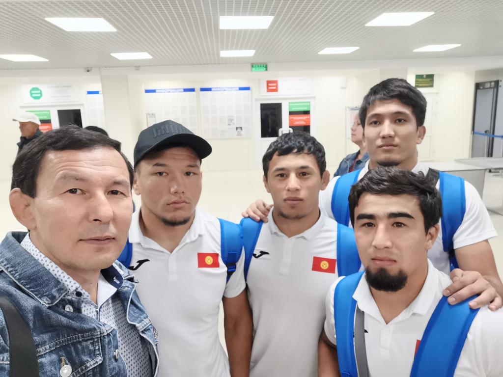Фото На «турнир Будаева» в Улан-Удэ прибыли спортсмены из Бишкека